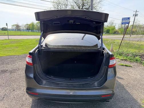 Gray 2015 Ford Fusion Hybrid SE