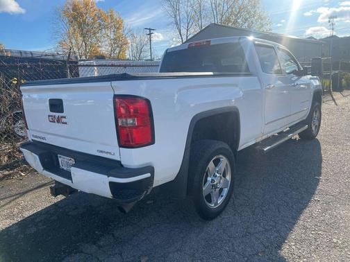 2015 GMC Sierra 2500 Denali