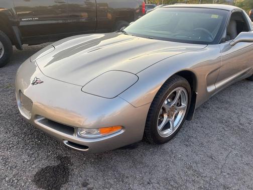 2001 Chevrolet Corvette Base