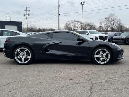 Carbon Flash Metallic 2024 Chevrolet Corvette Stingray w/3LT