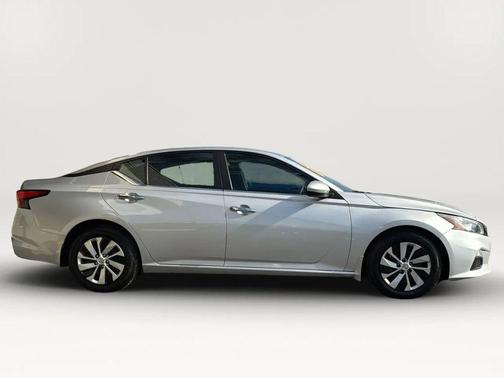 2020 Nissan Altima S FWD