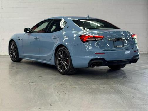2022 Maserati Ghibli Modena Q4