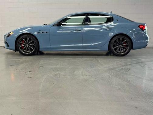 2022 Maserati Ghibli Modena Q4
