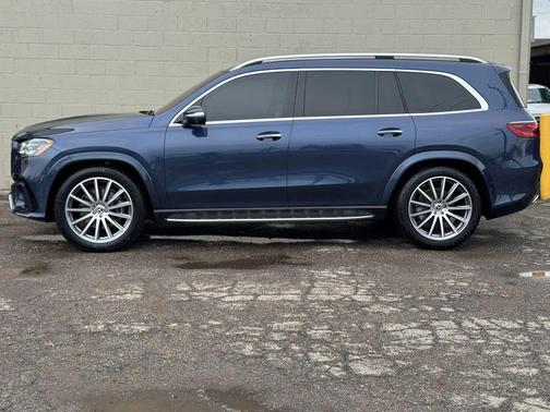 BLUE 2025 Mercedes-Benz GLS 450 4MATIC