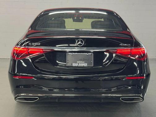 BLACK 2023 Mercedes-Benz S-Class 4MATIC