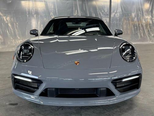 2023 Porsche 911 Carrera 4S Cabriolet