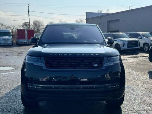 2023 Land Rover Range Rover P530 SE