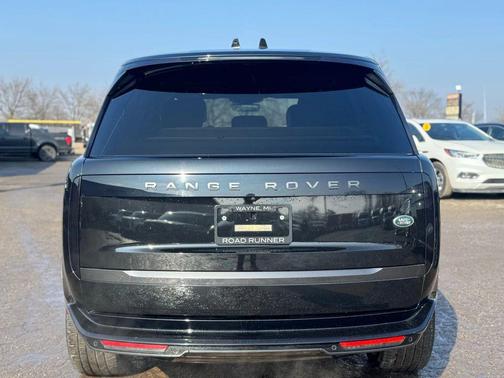 2023 Land Rover Range Rover P530 SE