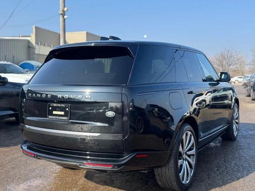 2023 Land Rover Range Rover P530 SE