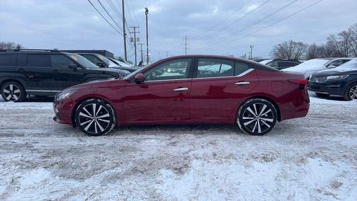 2023 Nissan Altima SR Intelligent AWD