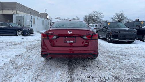 2023 Nissan Altima SR Intelligent AWD