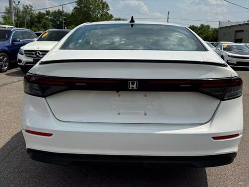 2023 Honda Accord Hybrid Base