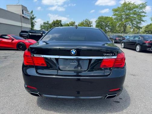 2011 BMW 740 740i Sedan 4D