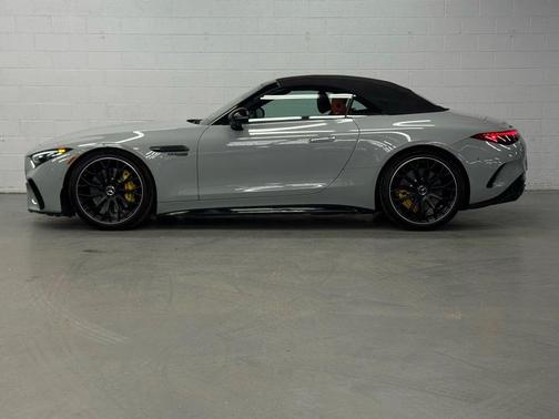 2022 Mercedes-Benz AMG SL 63 Base