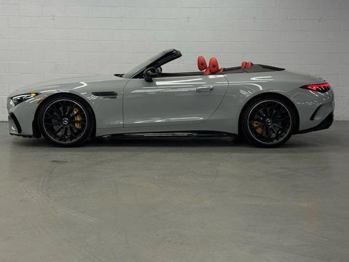 2022 Mercedes-Benz AMG SL 63 Base