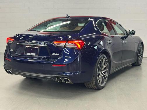 2021 Maserati Ghibli S Q4