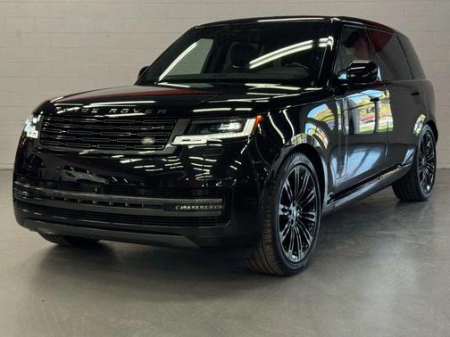 2024 Land Rover Range Rover P530 SE