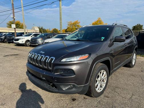 2015 Jeep Cherokee Sport