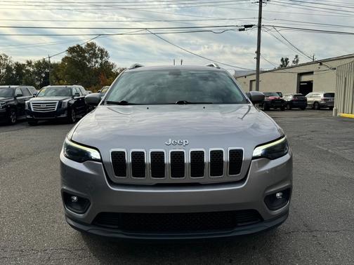2015 Jeep Cherokee Sport