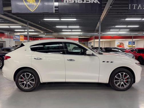2017 Maserati Levante Base