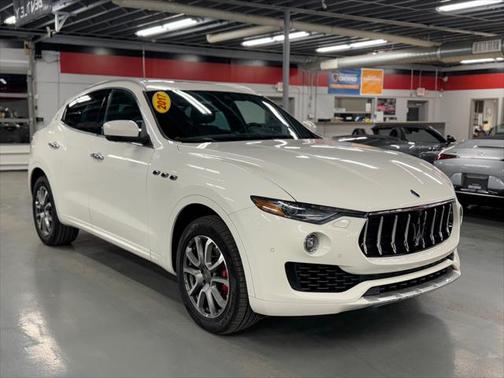 2017 Maserati Levante Base