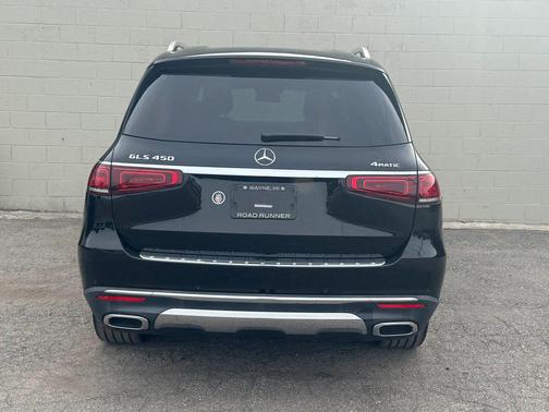 BLACK 2023 Mercedes-Benz GLS 450 4MATIC