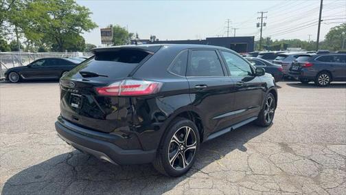 2022 Ford Edge ST Line
