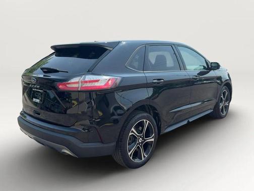 2022 Ford Edge ST Line