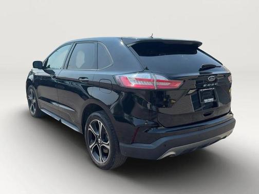 2022 Ford Edge ST Line