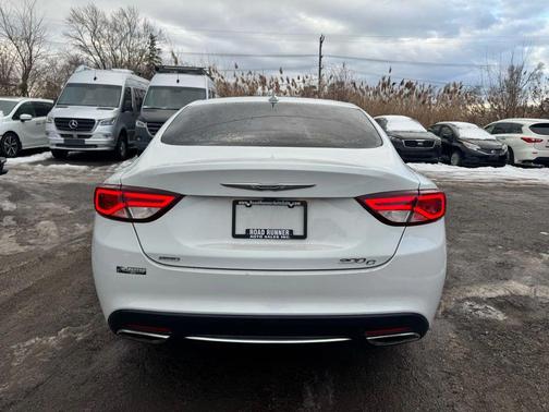 2015 Chrysler 200 C