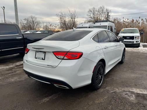 2015 Chrysler 200 C