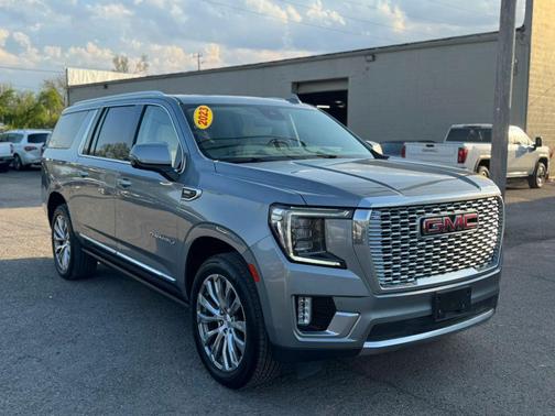 Sterling Metallic 2023 GMC Yukon XL Denali