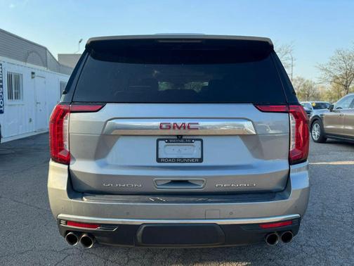 Sterling Metallic 2023 GMC Yukon XL Denali