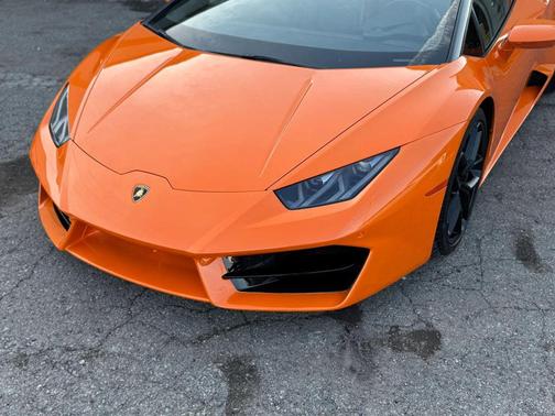 2019 Lamborghini Huracan LP580-2S