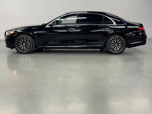 BLACK 2021 Mercedes-Benz S-Class 4MATIC