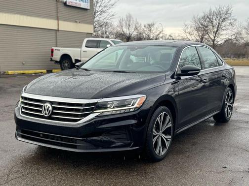 2022 Volkswagen Passat 2.0T SE