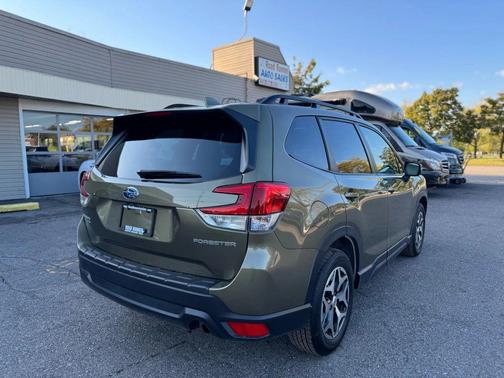 2023 Subaru Forester Sport