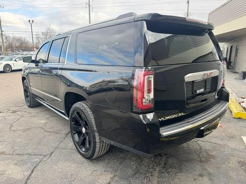 2016 GMC Yukon XL Denali