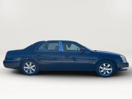 2006 Cadillac DTS Base