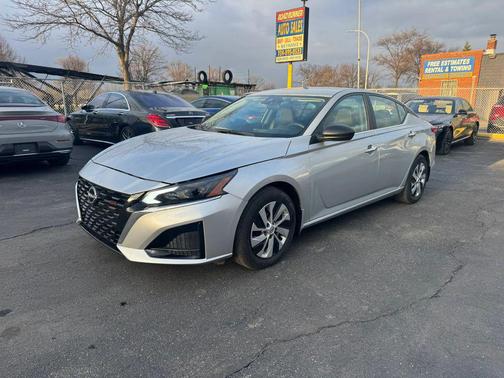 2024 Nissan Altima S FWD