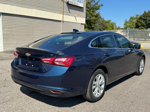 2021 Chevrolet Malibu FWD LT