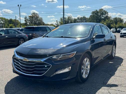 2021 Chevrolet Malibu FWD LT