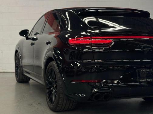 2023 Porsche Cayenne GTS