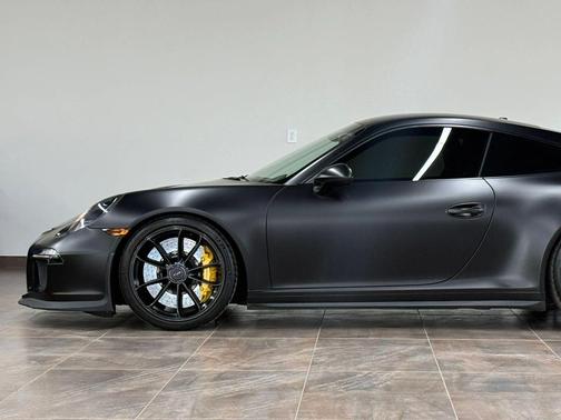 Basalt Black Metallic 2014 Porsche 911 GT3