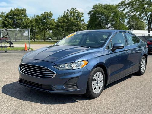 BLUE 2019 Ford Fusion SE