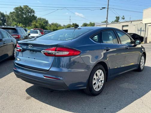 BLUE 2019 Ford Fusion SE