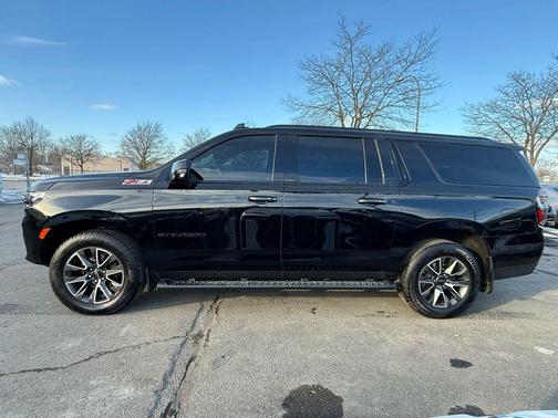 2024 Chevrolet Suburban 4WD Z71