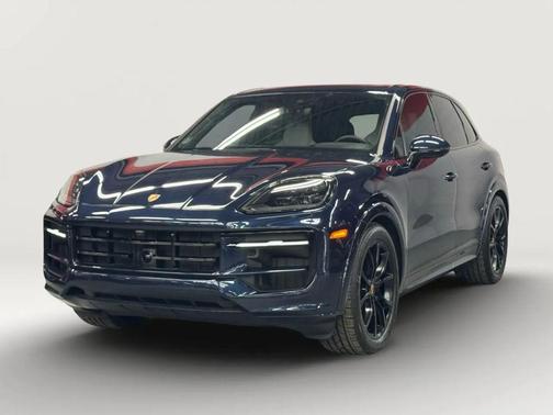 2025 Porsche Cayenne GTS
