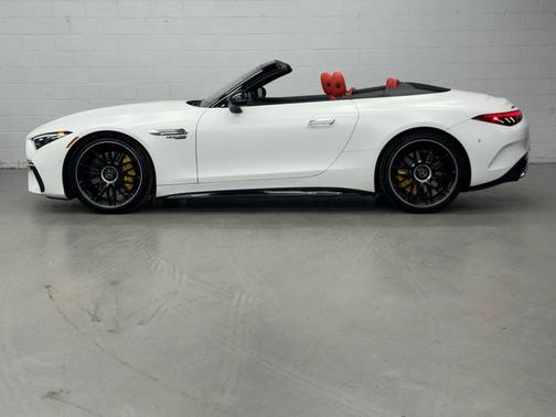 2022 Mercedes-Benz AMG SL 63 Base