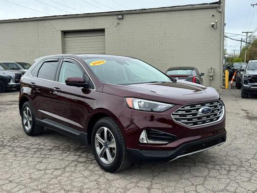 Burgundy Velvet Metallic Tinted Clearcoat 2022 Ford Edge SEL